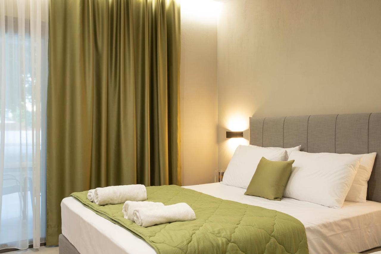 Olympus Suites Paralia Panteleimonos Exterior foto